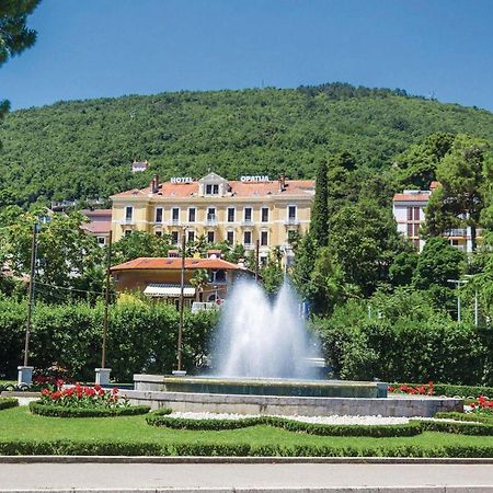 1 Bedroom Gorgeous Apartment In Opatija Luaran gambar