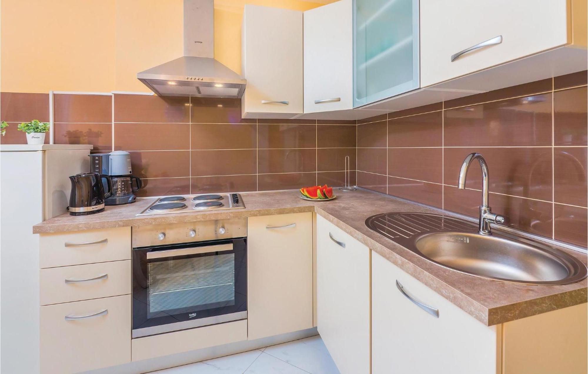 1 Bedroom Gorgeous Apartment In Opatija Luaran gambar