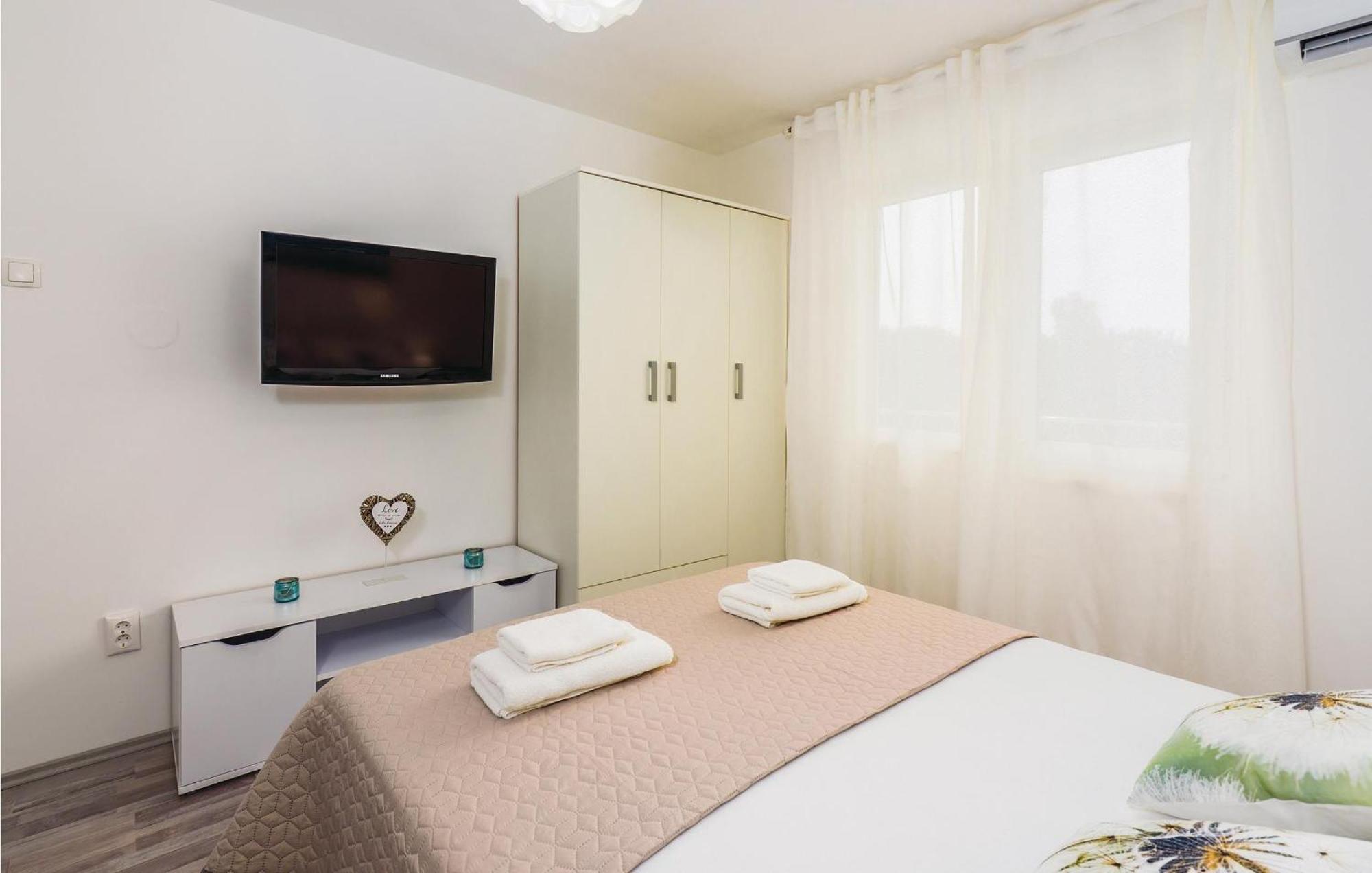 1 Bedroom Gorgeous Apartment In Opatija Luaran gambar