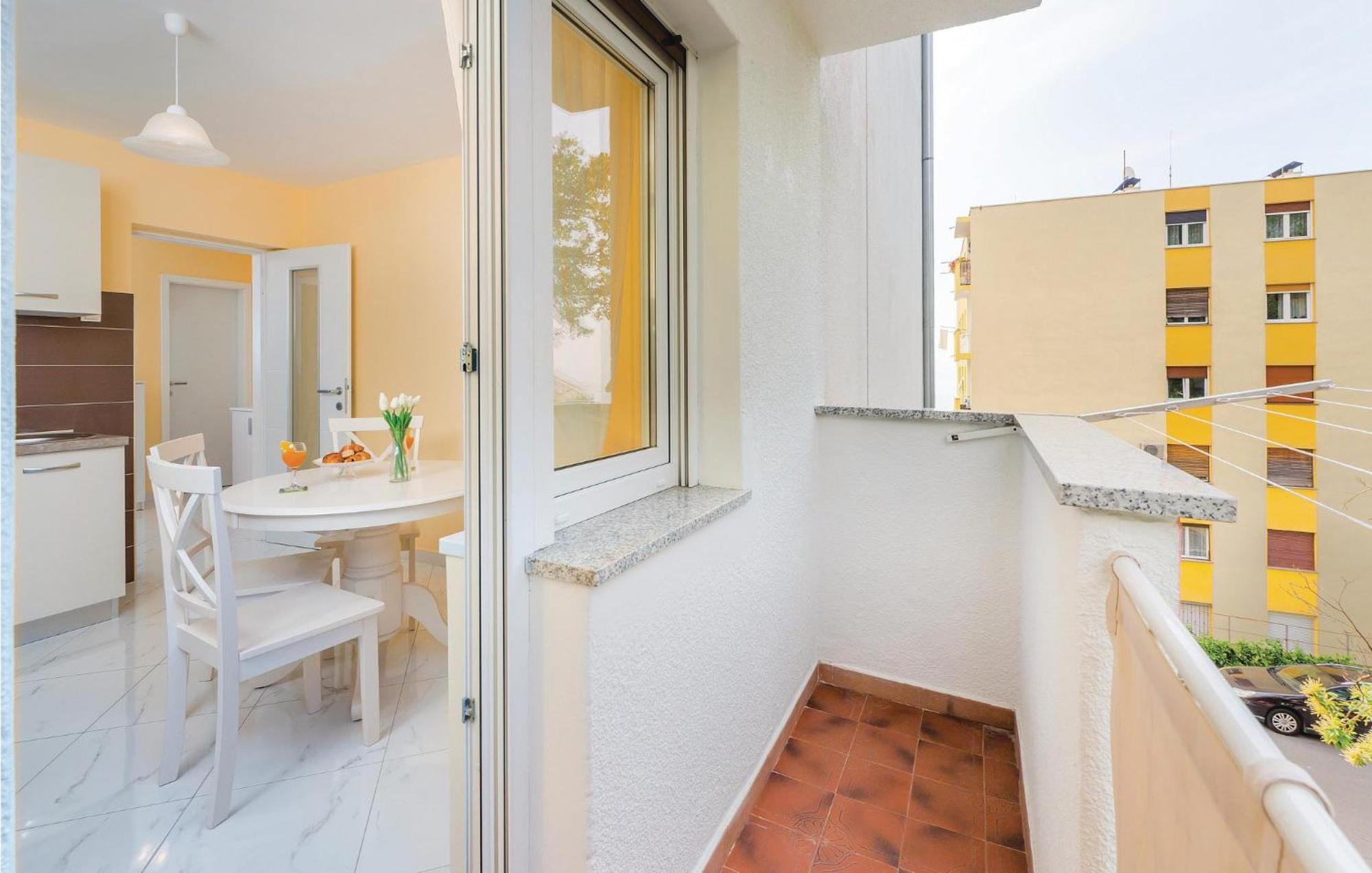 1 Bedroom Gorgeous Apartment In Opatija Luaran gambar