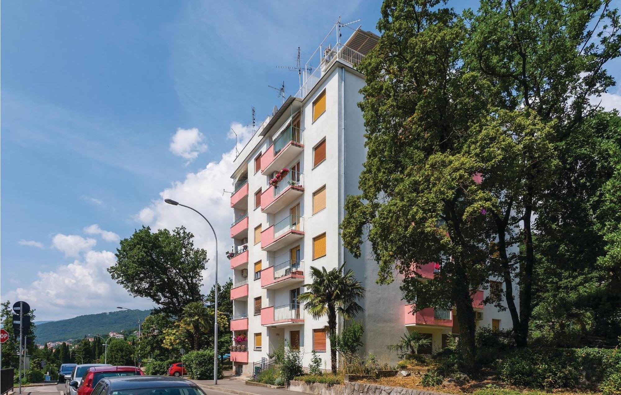 1 Bedroom Gorgeous Apartment In Opatija Luaran gambar